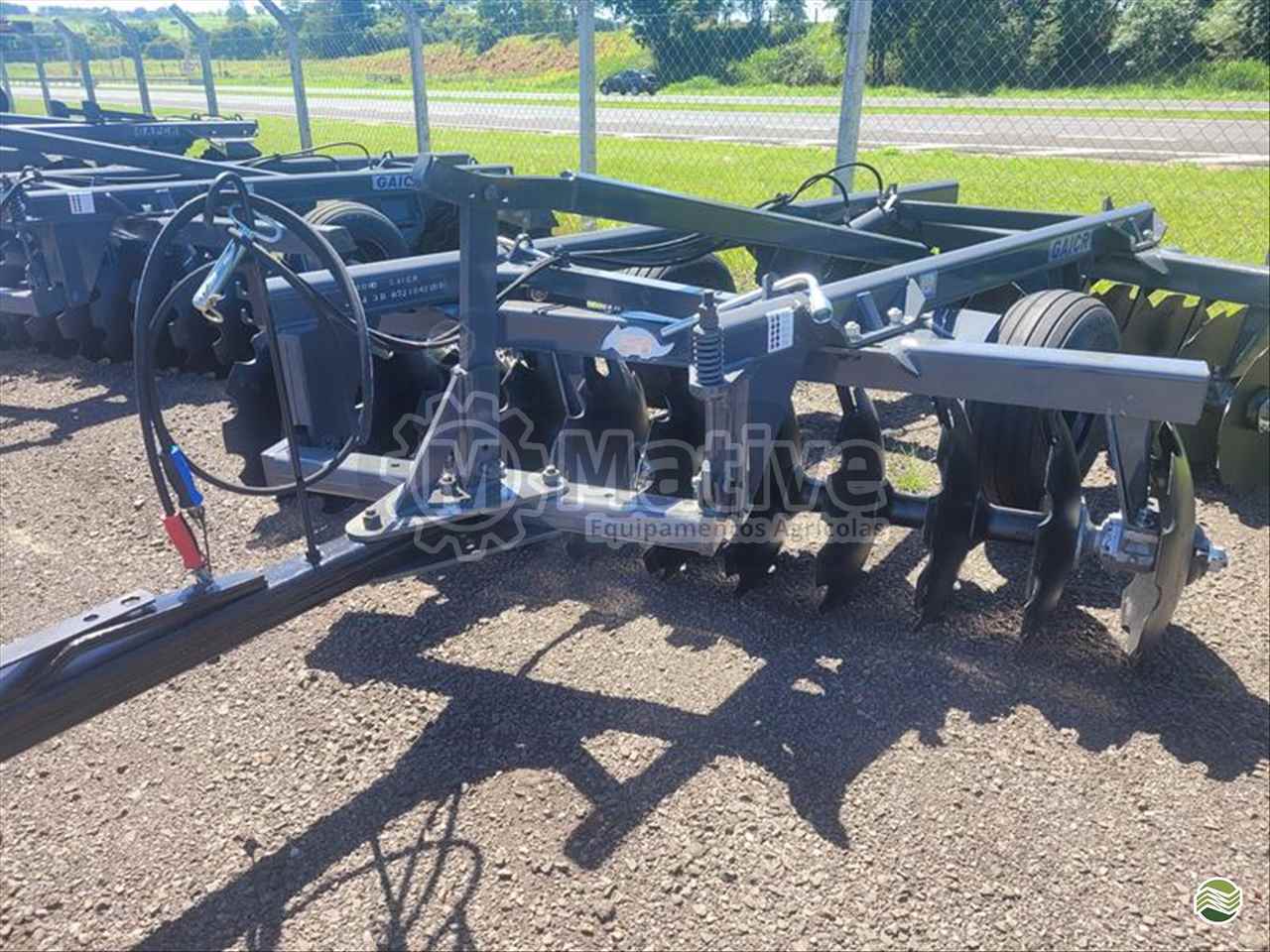 IMPLEMENTOS AGRICOLAS GRADE ARADORA ARADORA 24 DISCOS Mative Equipamentos Agrícolas  MARTINOPOLIS SÃO PAULO SP